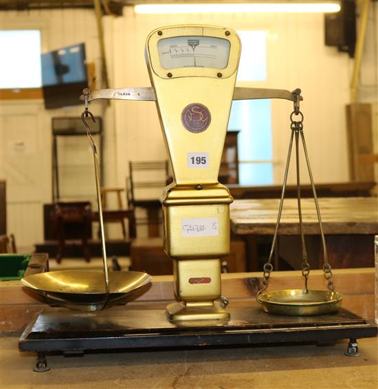 Tobacco scales